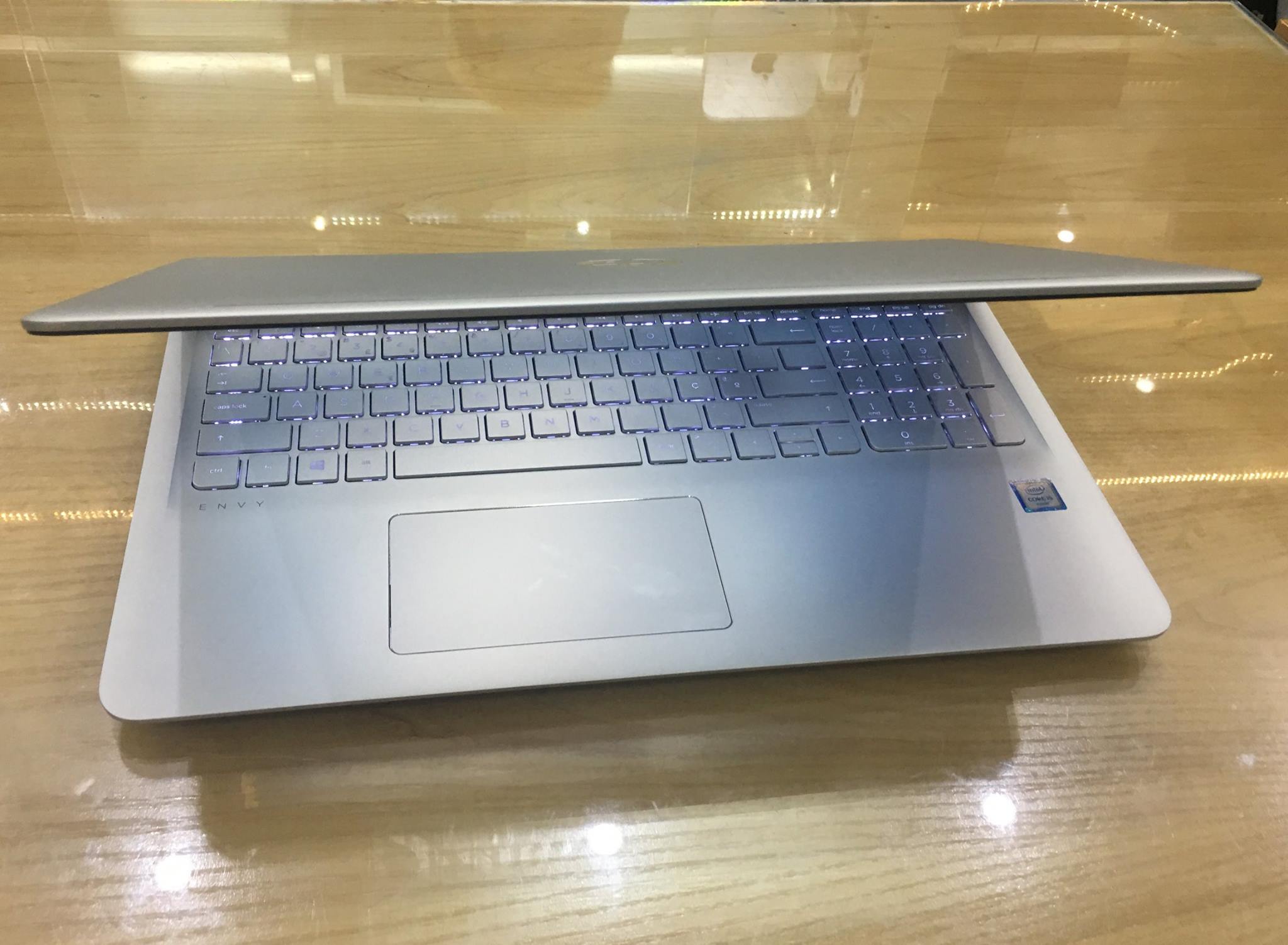 Laptop HP Envy 15 2016 i5-7.jpg